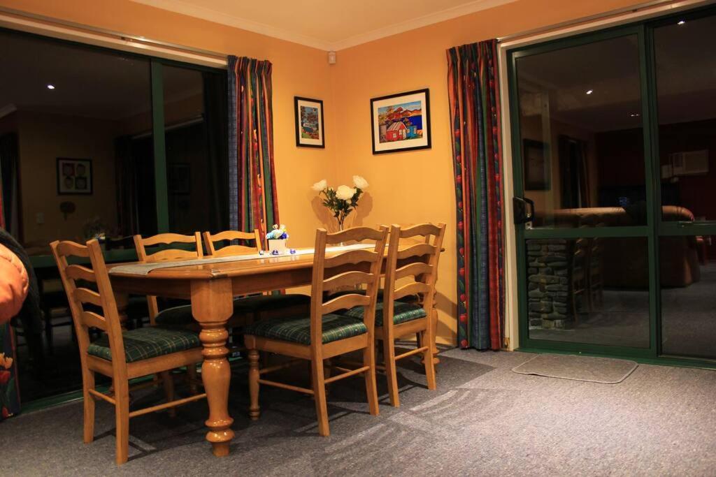 Popular Family And Pet Friendly Modern Cosy Bach Wifi Villa Hanmer Springs Ngoại thất bức ảnh