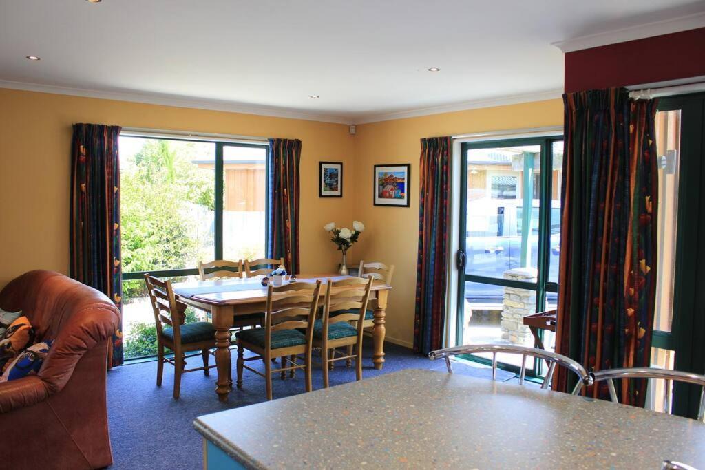 Popular Family And Pet Friendly Modern Cosy Bach Wifi Villa Hanmer Springs Ngoại thất bức ảnh